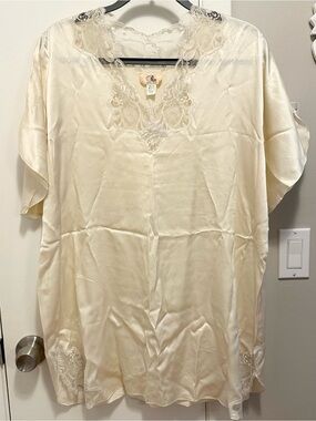 Vintage Ria 100% Silk Lingerie Sleep Shirt Sleepwear Nightgown Lace S Ivory